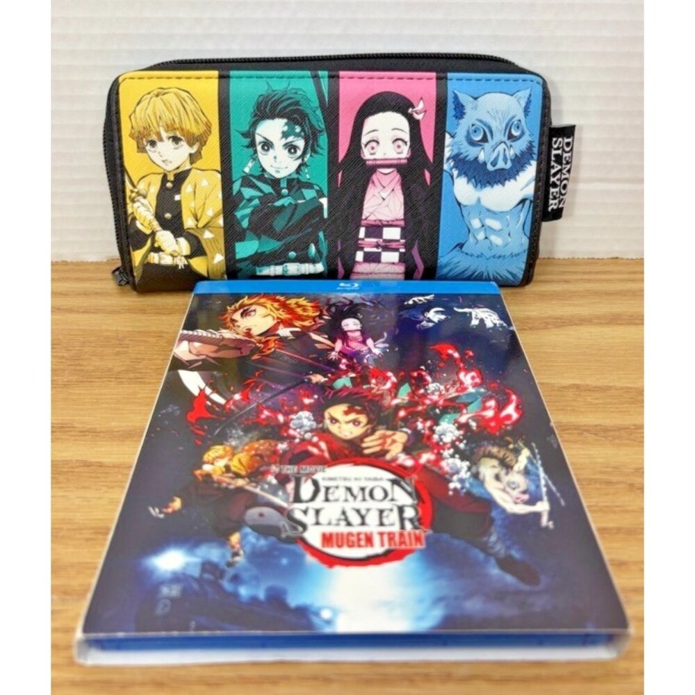 Bundle Demon Slayer Kimetsu No Yaiba The Movie Mugen Train Blu-ray + Wallet